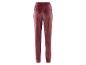Un pantalon de survêtement en velours bordeaux.