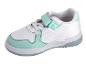 Chaussures de sport blanches et menthe à l'eau pour enfant.