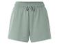 Shorts en molleton vert clair, style décontracté.