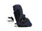 Siège auto enfant gris foncé avec connecteurs ISOFIX et bouton de déverrouillage rouge.