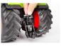 Présentation du mécanisme d'attelage arrière d'un tracteur jouet Fendt.