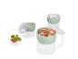 Bols verts avec couvercles pour conserver une salade.