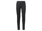 Jean skinny noir pour femme.
