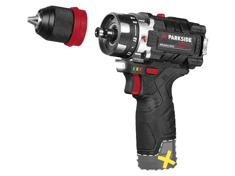 Une perceuse sans fil Parkside avec mandrin détachable et batterie.