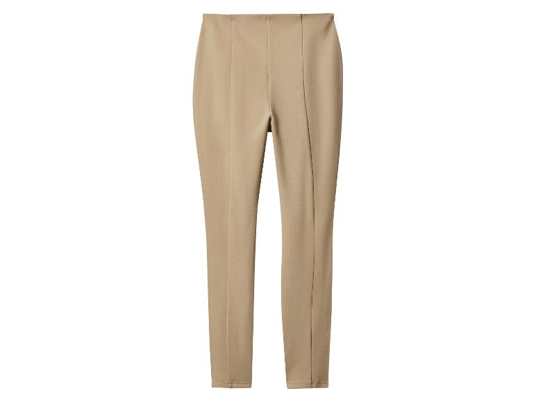 Pantalon beige simple coupe droite avec coutures verticales.