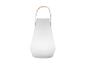 Lampe portable blanche design avec anse en cuir.