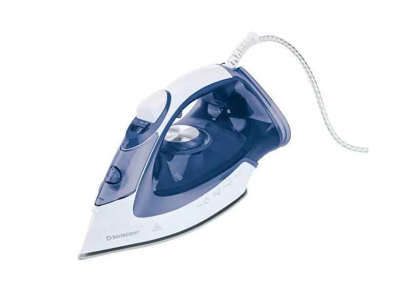 Fer à vapeur blanc et bleu avec cordon d'alimentation tressé, incliné sur fond blanc.