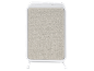Purificateur d'air blanc avec panneau frontal en tissu beige clair et petits pieds blancs.