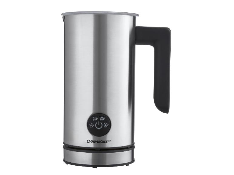 Mousseur à lait argenté avec poignée noire et boutons de commande.