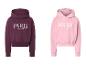 Deux sweats à capuche pour enfants, un bordeaux avec 'PARIS AMOUR CLUB' et un rose avec 'ASPEN COLORADO'.
