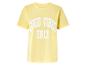 Un t-shirt jaune avec l'inscription 'Good Vibes Only'