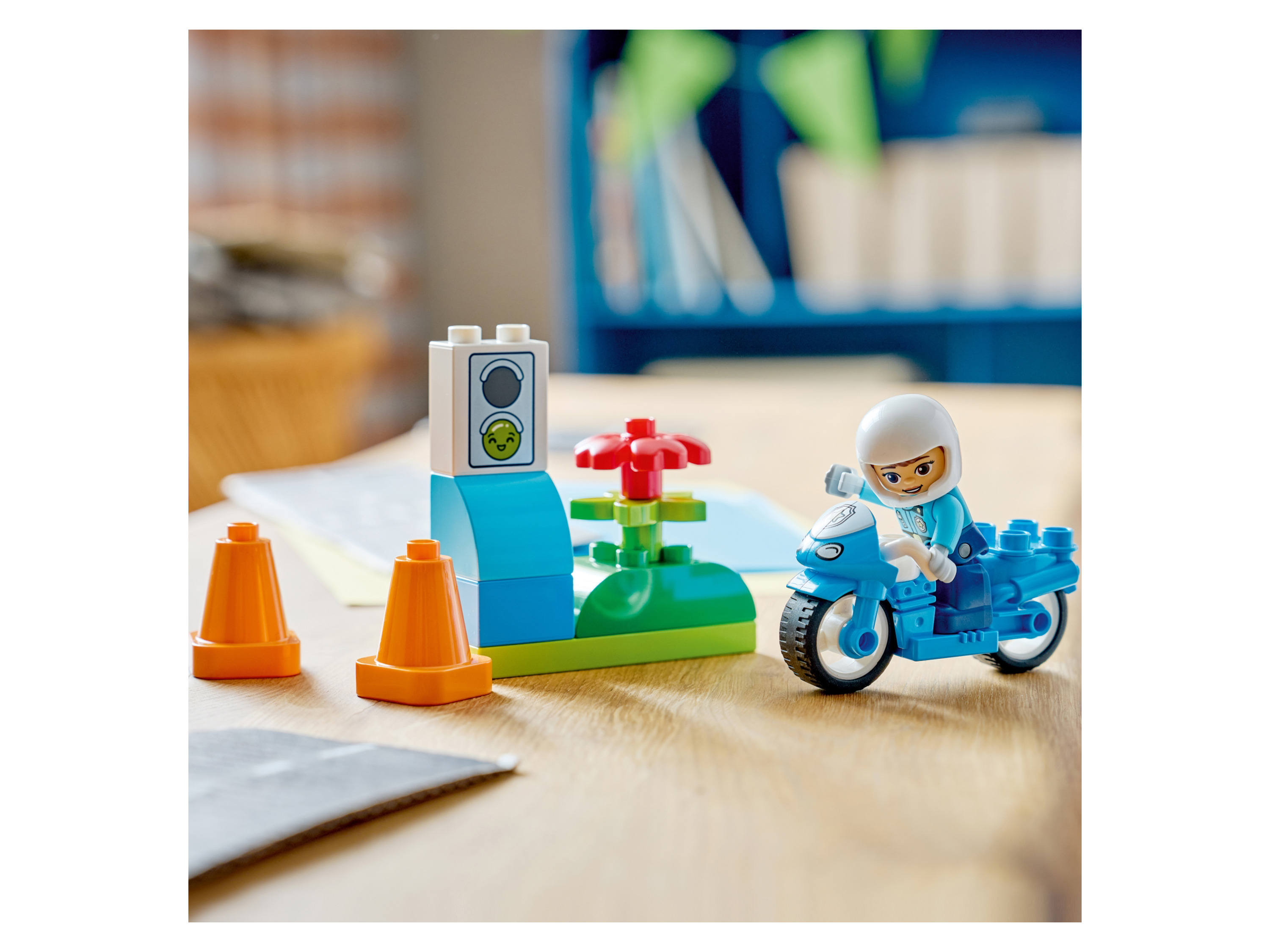 LEGO® DUPLO® 10471 Moto de police - vue 3