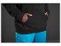 Un sweat-shirt à capuche noir et un pantalon de survêtement bleu.