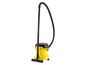 Un aspirateur Karcher jaune avec un long tube télescopique.