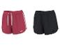Shorts de sport pour femme en rouge avec détails blancs et noir.