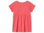 Une robe rose à manches courtes pour filles.