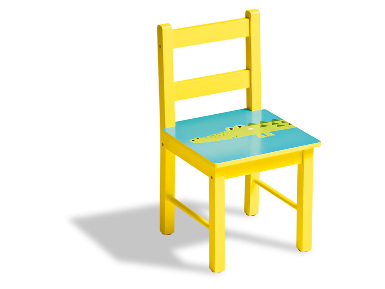 Chaise en bois jaune pour enfants avec motif de crocodile.