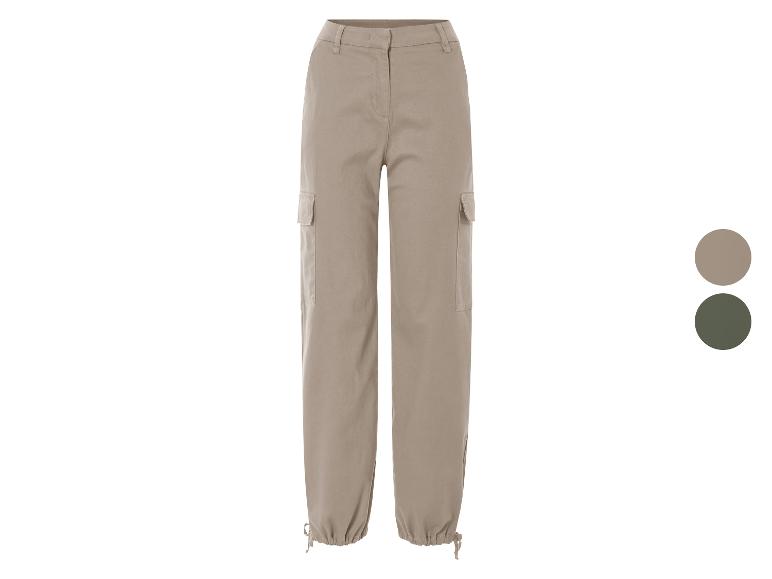 Pantalon cargo beige avec cordon de serrage à l'ourlet