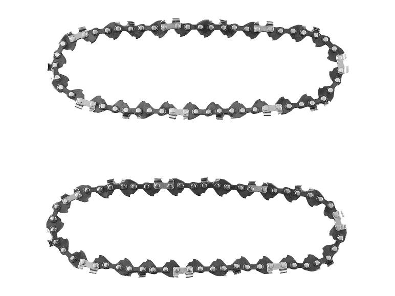 Deux chaînes de tronçonneuse métalliques sur fond blanc.