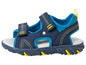 Sandales bleues avec des détails jaunes pour enfants.