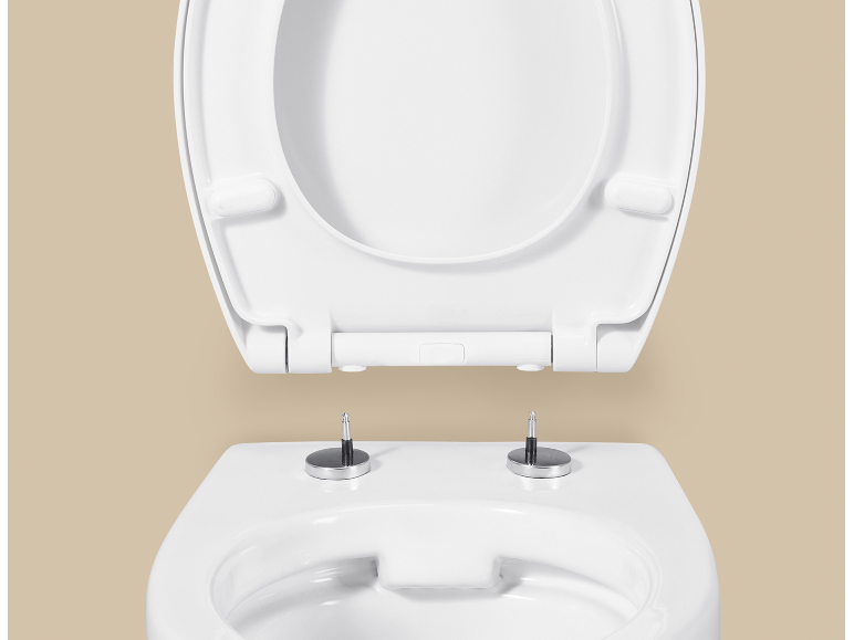 Cuvette de toilettes blanche avec abattant et couvercle relevés sur fond beige.