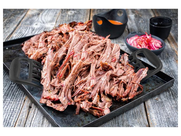 Pulled beef,  barbecue, et des griffes à viande.