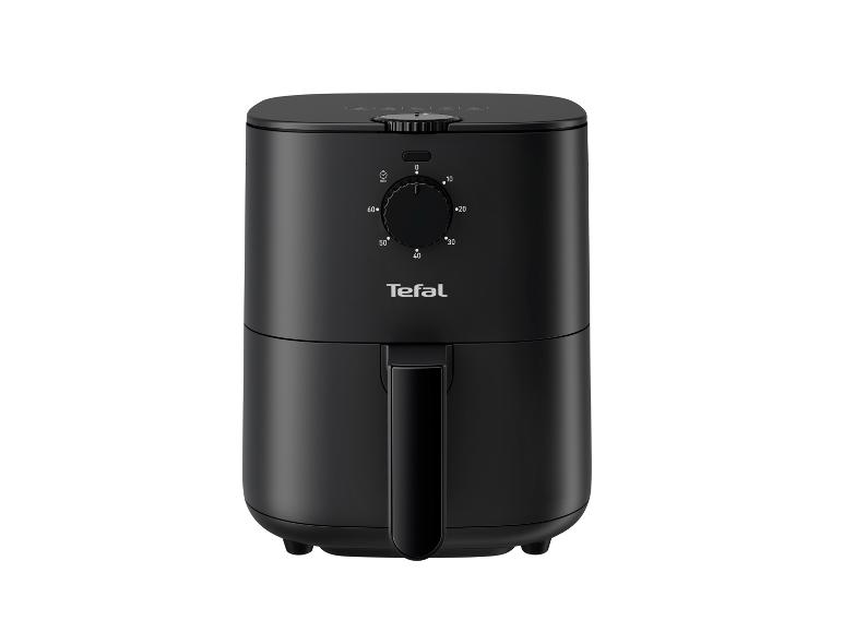 Friteuse à air noire Tefal avec cadran de minuterie sur fond blanc