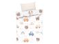 Parure de lit bébé avec ours et voitures, style enfantin.