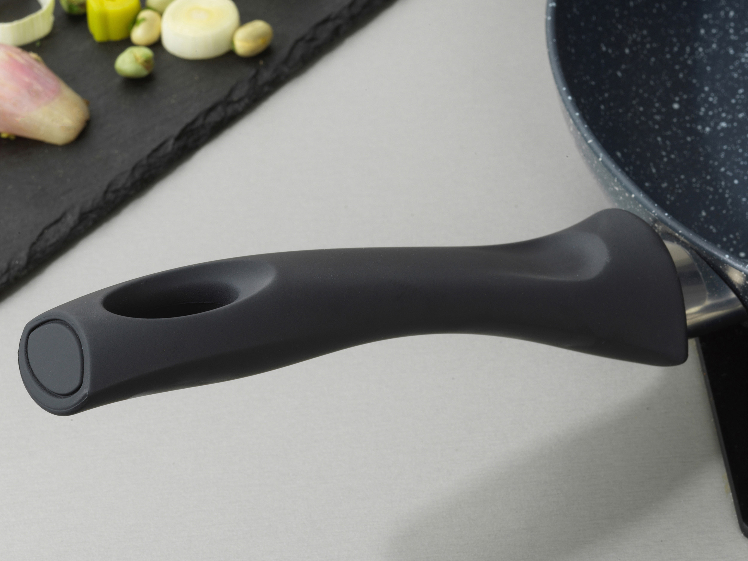 Russell Hobbs Wok casserole à manche sauteuse ou casserole Aluminium Nightfall Collection Marble poêle 30 cm - vue 4