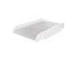 Plan à langer blanc avec un matelas gris matelassé.