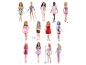 Une collection de 15 poupées Barbie dans diverses tenues et carrières.