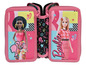 Une trousse Barbie rose avec deux compartiments aux designs différents.
