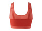 Un soutien-gorge de sport rose avec des bretelles larges.