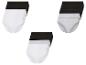 Un ensemble de trois culottes blanches, noires et grises.