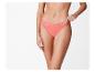 Culotte rose avec dentelle.
