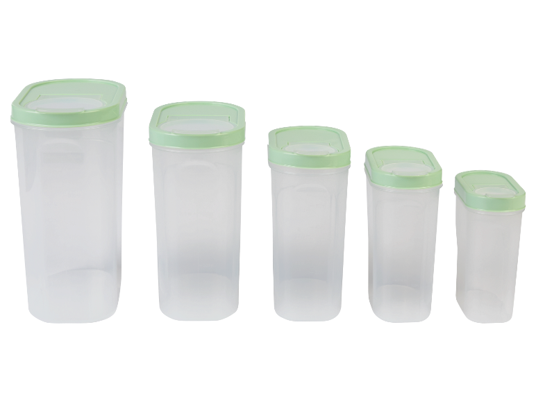 Ensemble de quatre récipients alimentaires en plastique transparent avec couvercles vert clair.