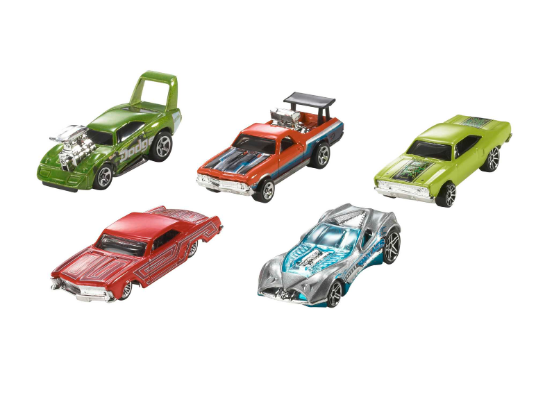 Cinq voitures miniatures colorées de différents modèles et styles sur fond blanc.
