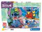 Un puzzle Disney Stitch de 104 pièces de Clementoni avec Stitch dans différentes poses.