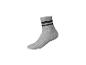 Chaussette de cheville grise avec deux rayures noires sur le revers