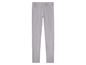 Un leggings gris.