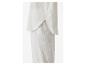 Ensemble haut et bas blanc cassé, style minimaliste.