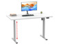Un bureau blanc avec une base réglable électriquement et un écran d'ordinateur.
