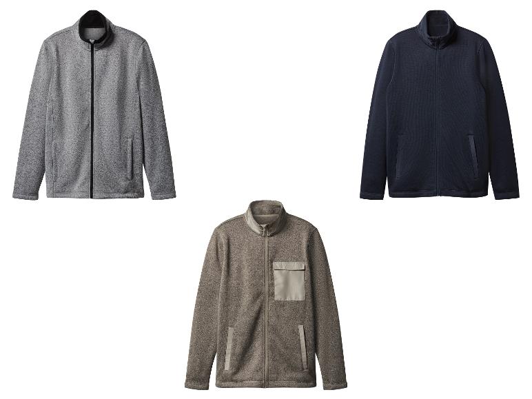 Trois vestes polaires pour hommes en gris, bleu marine et marron.
