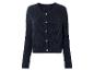 Un cardigan en tricot bleu marine.