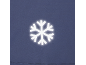 Flocon de neige réfléchissant sur tissu bleu foncé, symbolisant le froid ou l'hiver.