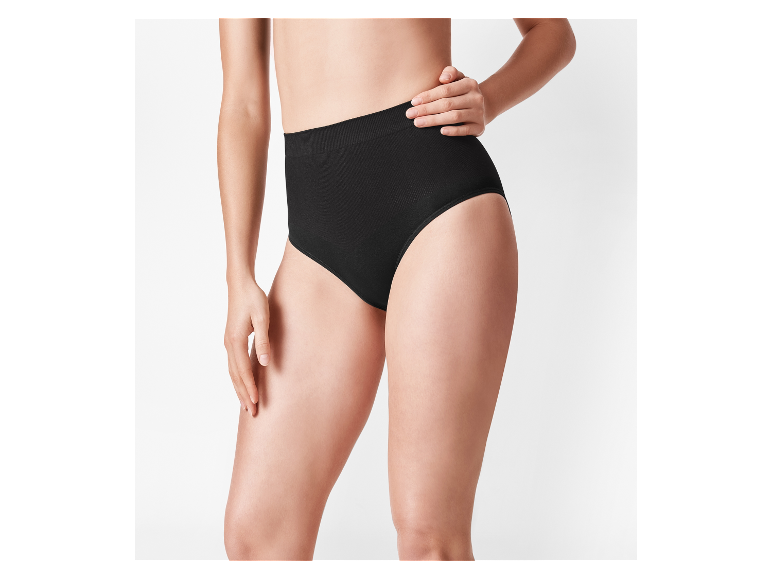 Culotte noire taille haute sans couture.