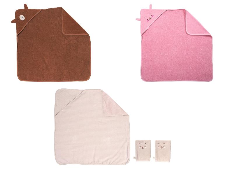 Serviettes de bain à capuche pour bébé marron, rose et beige, avec gants de toilette assortis.