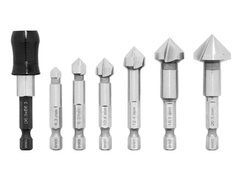 Un ensemble de sept forets coniques WWS de différentes tailles, dont un avec un adaptateur noir.