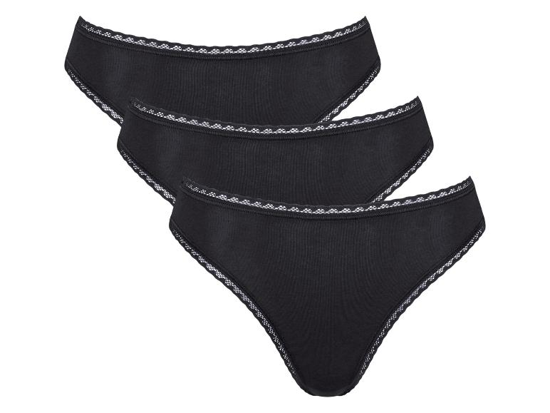 Lot de trois culottes noires avec bordure en dentelle blanche.