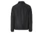Une veste coupe-vent noire à manches longues.